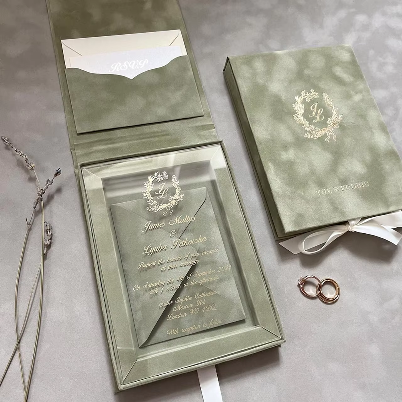 Горячая распродажа, заказной шалфей, зеленый бархат, в коробке, Quinceanera, подарок на день рождения, свадебный подарок, акриловый пригласительный билет с деталями, RSVP-карта
