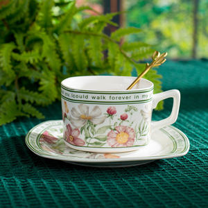 Coffret cadeau tasse à café en céramique, ensemble tasse et assiette pour le thé de l'après-midi, ensemble de tasses à café vintage - Product Image 3
