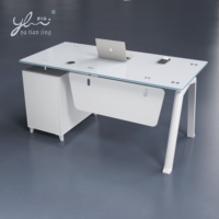 Table modulaire d'ordinateur en verre de bureau de personnel de conception simple moderne pour des employés de postes de travail configurent des ensembles de meubles de bureau