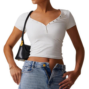 ดิสโก้ สปอร์ต เสื้อโยคะผู้หญิง คอวี แขนสั้น ทรงครอป สีพื้น ระบายอากาศได้ดี เสื้อยืดออกกำลังกาย DDX8643 - Product Image 2