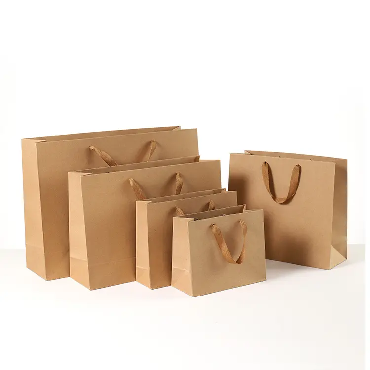Commercio all'ingrosso personalizzato logo abbigliamento packaging sacchetto di carta kraft sacchetti di vino regalo del libro con la corda.
