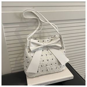 Women'S New Arrival Trendy Korean Style Tpu Transparent Magnetic Buckle Closure Love <b>Bow</b> Print Embossed <b>Large</b> - Product Image 3
