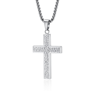 Collier pendentif croix texturée en acier inoxydable, collier <span class=keywords><strong>crucifix</strong></span> martelé en acier titane pour homme - Product Image 5