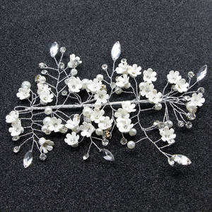 Accesorios de <span class=keywords><strong>Maquillaje</strong></span> de Novia Estilo Coreano, Diadema Hecha a Mano con Flores Blancas y Pedrería, Tocado en Existencia - Product Image 3