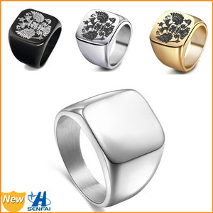 Benutzer definierte hochglanz polierte Laser/gravierbare Namens buchstaben Bild Herz leere Oberflächen ringe Gold Schwarzes Quadrat Männer Edelstahl ringe - Product Image 4