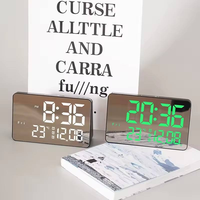Horloge numérique à LED avec miroir, matériau de qualité supérieure, design délicat, grand écran avec affichage de la température, trois ensembles d'alarmes, affichage de la semaine