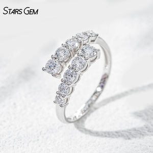 แหวนทองคำแท้ 10K ประดับเพชรแล็บโกรว์ทรงบริลเลียนต์ ดีไซน์เปิดด้านหน้า ชุบโรเดียม รุ่นคลาสสิก เหมาะสำหรับวันครบรอบแต่งงาน จาก StarsGem - Product Image 3