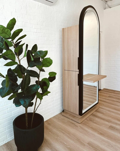 Estación de Espejo LED Arqueado para Salón, Estación de Peinado de Madera MDF de Una Sola Cara con Almacenamiento, Tocador para Salón de Belleza - Product Image 1