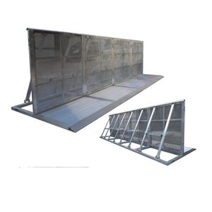 Barriera di controllo della folla di sicurezza in alluminio con rivestimento di potere nero di superficie concerto crash pieghevole colpo attraverso la barricata per l'evento - Product Image 1