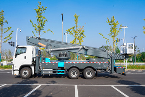 Camión con Plataforma Elevadora Telescópica ISUZU ELF 56M, Combustible Diésel, Control Hidráulico Manual, Euro 6, Nuevo - Product Image 3