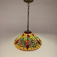 Lustre suspendu en verre Tiffany rouge en forme de libellule, style vintage européen, style campagnard, coloré et teinté