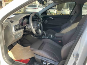 <span class=keywords><strong>BMW</strong></span> <span class=keywords><strong>Serie</strong></span> <span class=keywords><strong>1</strong></span> <span class=keywords><strong>2022</strong></span> 125i M Sport Night Edition Usado Barato, Inventario de Concesionario, Sedán para Exportación, Autos Usados de <span class=keywords><strong>Segunda</strong></span> <span class=keywords><strong>Mano</strong></span> - Product Image 4