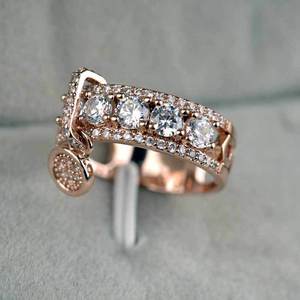 Anello creativo a forma di disco rotondo per donna, design con pietra grande intarsiata, gioielli eleganti e alla moda - Product Image 2