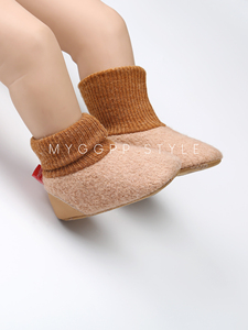 Chaussons d'hiver chauds pour bébés Chaussures de berceau en tricot doux doublé de polaire pour nourrissons et tout-petits - Product Image 6