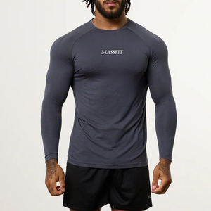 <span class=keywords><strong>Compressport</strong></span> Raglan T-shirt <span class=keywords><strong>de</strong></span> <span class=keywords><strong>compression</strong></span> à manches longues ajusté 180g Tissu respirant et anti-rides avec logo 3D pour le sport - Product Image 1