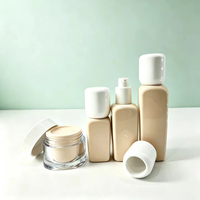Bouteilles carrées en PET épaissi, emballages cosmétiques carrés en plastique vides pour huiles essentielles et recharges de sérums