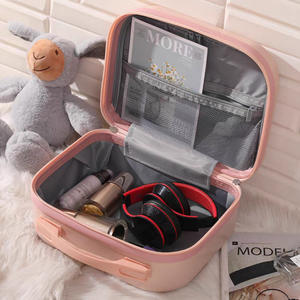 Boîte de rangement de cosmétiques portable, petite trousse de maquillage de voyage, matériau PP léger avec fermeture éclair et poche en filet pour usage domestique - Product Image 1