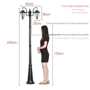 เสาไฟสวนเหล็กกลางแจ้ง พร้อมโคมแก้ว LED แสงวอร์มไวท์ 2700K หลอดไฟ A19 ระดับ IP66 ไม่สามารถถอดออกได้ พร้อมเซ็นเซอร์ตรวจจับความเคลื่อนไหว ใช้พลังงานแสงอาทิตย์ รองรับไฟฟ้ากระแสสลับ 220V - Product Image 4