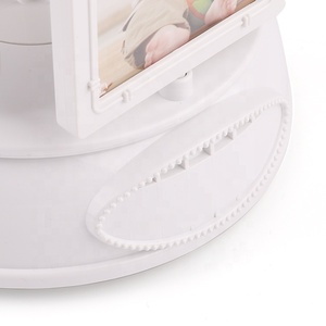 Quyến rũ xoay <span class=keywords><strong>Carousel</strong></span> hình dạng Trắng nhựa LED bé hình ảnh khung ảnh cho trang trí nội thất văn phòng tường tùy chỉnh kích thước Hộp Quà Tặng Logo - Product Image 3