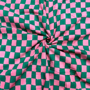 Tissu en coton 100% léger de qualité supérieure, imprimé floral géométrique vert et rose, pour vêtements féminins, vente en gros - Product Image 1