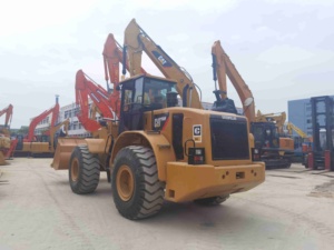 Cargadora de Ruedas Delanteras Caterpillar 966H Usada, Carga Nominal de 45 Toneladas, Motor de 70KW, Origen Japón - Product Image 6