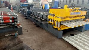 Metalen Dakpannen Maken <span class=keywords><strong>Machine</strong></span> Voor Bouwmateriaal Machines Geglazuurde Tegel Rolvormen <span class=keywords><strong>Machine</strong></span> Prijs - Product Image 2