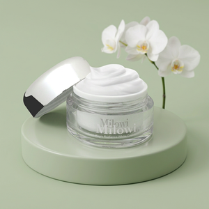 ครีม MILOWI V2 MAGIC RADIANCE WHITENING 50 กรัม ครีมลดเลือนริ้วรอยเพื่อผิวกระจ่างใสทันที ช่วยเติมความชุ่มชื้นให้ผิวเปล่งประกาย - Product Image 1