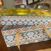 Boîte à gâteau et desserts transparente de luxe avec couvercle, design Atlas doré pour l'Aïd, plateau de pâtisserie pour le thé de l'après-midi, idéal pour les banquets et les fêtes, avec sac de transport