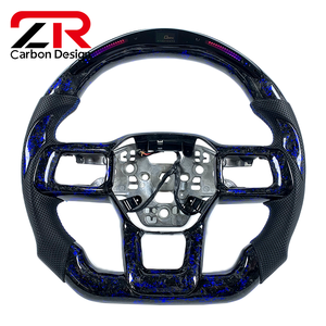 Volant de direction personnalisé en fibre de carbone forgée avec écran LED amélioré pour Ford <span class=keywords><strong>Mustang</strong></span> EcoBoost <span class=keywords><strong>V8</strong></span> Dark Horse <span class=keywords><strong>GT</strong></span> - Product Image 1