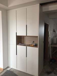 Armoire à chaussures moderne de taille personnalisée, meubles en bois massif durables pour salon, villa, hôtel, protection de l'environnement chinoise - Product Image 4