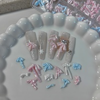 12 Grilles de décorations pour nail art : nœuds en satin, nœuds perlés, breloques en résine sculptée souple, style japonais et français, pour ongles scintillants