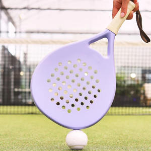 Raquette de badminton unisexe de qualité supérieure, fabriquée au Pakistan, best-seller, raquette de tennis professionnelle en fibre de carbone avec logo personnalisé - Product Image 4
