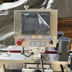 Máquina eléctrica completamente automática de tapón de rosca de alta velocidad para botellas de plástico y tapas de detergente para ropa - Product Image 2