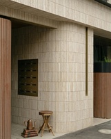 Mosaïque de carreaux en travertin beige naturel Perfectstone, à rainures concaves, en forme de bande, pierre 3D pour la décoration murale de villas et d'hôtels