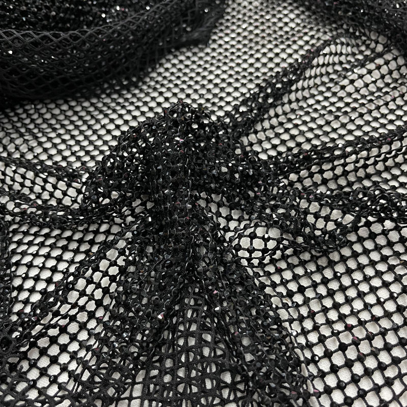 Maille noire + pierre noire