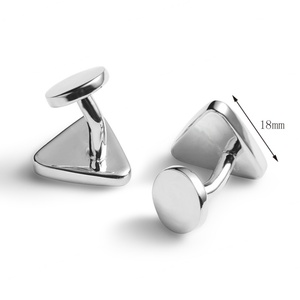 Exquisitos Mancuernillas con Revestimiento de Vidrio en Forma de Triángulo, Estilo Brillante y Hermosos Colores - Product Image 4