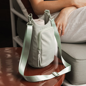 Sac de transport personnalisé en nylon pour bouteille d'eau, idéal pour le sport et les voyages, avec bandoulière croisée - Product Image 6