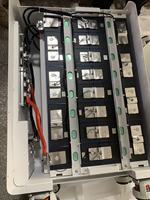 Système de stockage d'énergie commercial et industriel tout-en-un 261 kWh LiFePO4 à refroidissement liquide, armoire extérieure IP65, OEM ODM BOXC-2.7T