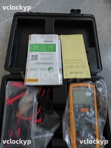 เครื่องทดสอบฉนวนกันน้ำ FLUKE 1587cFC และมัลติมิเตอร์แบบดิจิตอล พร้อมการวัดแรงดันสูงสุด 1000V - Product Image 2