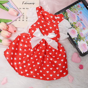 Robe de princesse pour chat pour la Saint-Valentin, imprimé cœur rouge, polyester, vêtements d'été pour chat - Product Image 1