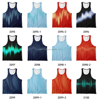 Débardeur de course en maille perforée à imprimé lignes ondulées, séchage rapide, respirant, bleu clair, pour hommes, gilet de marathon, sublimation personnalisée OEM