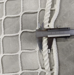 Rete in Corda Personalizzata per Catamarani / Rete Amaca da Ponte per Installazione in Resort Balneari - Product Image 4