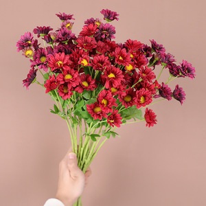 Bouquet de fleurs artificielles en soie, marguerite camomille à 5 têtes sur tige unique, décoration de bureau, haute simulation, style minimaliste - Product Image 4