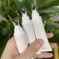 Gloss à lèvres hydratant et repulpant, longue tenue, waterproof, végétalien, infusé à l'huile, pour des lèvres douces et hydratées