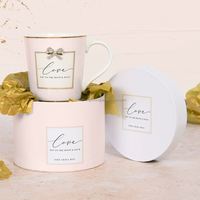 Empaque de Lujo Ecológico para Tazas de Café Redondas, Cartón Corrugado Personalizado con Ventana, Laminado Mate, Relieve y Forro de Esponja