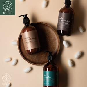 Champú Hidratante con Péptidos de Seda Patentado OEM/ODM Personalizado - Champú Suavizante con Aloe y Sándalo para Cuero Cabelludo Seco y Sensible - Product Image 2