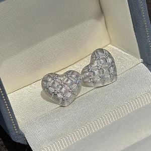 ต่างหูเงินแท้ S925 วินเทจ รูปหัวใจ ดีไซน์เรียบง่าย ทันสมัย สไตล์โบราณ เท่ หวาน และมีสไตล์ - Product Image 5