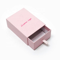 Grandes boîtes coulissantes de tiroir de papier d'emballage de Kraft rouge blanc rose avec la poignée de ruban