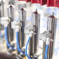 Machine d'injection de tubes de dentifrice AUTO