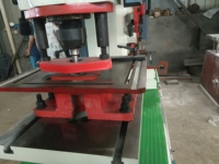 Chine Presse Hydraulique Q35Y-25 combiné hydraulique poinçonneuse machine De Ferronnier